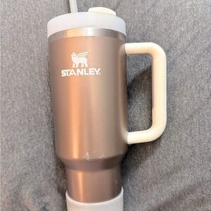 Stanley!  Rose Gold! 40oz